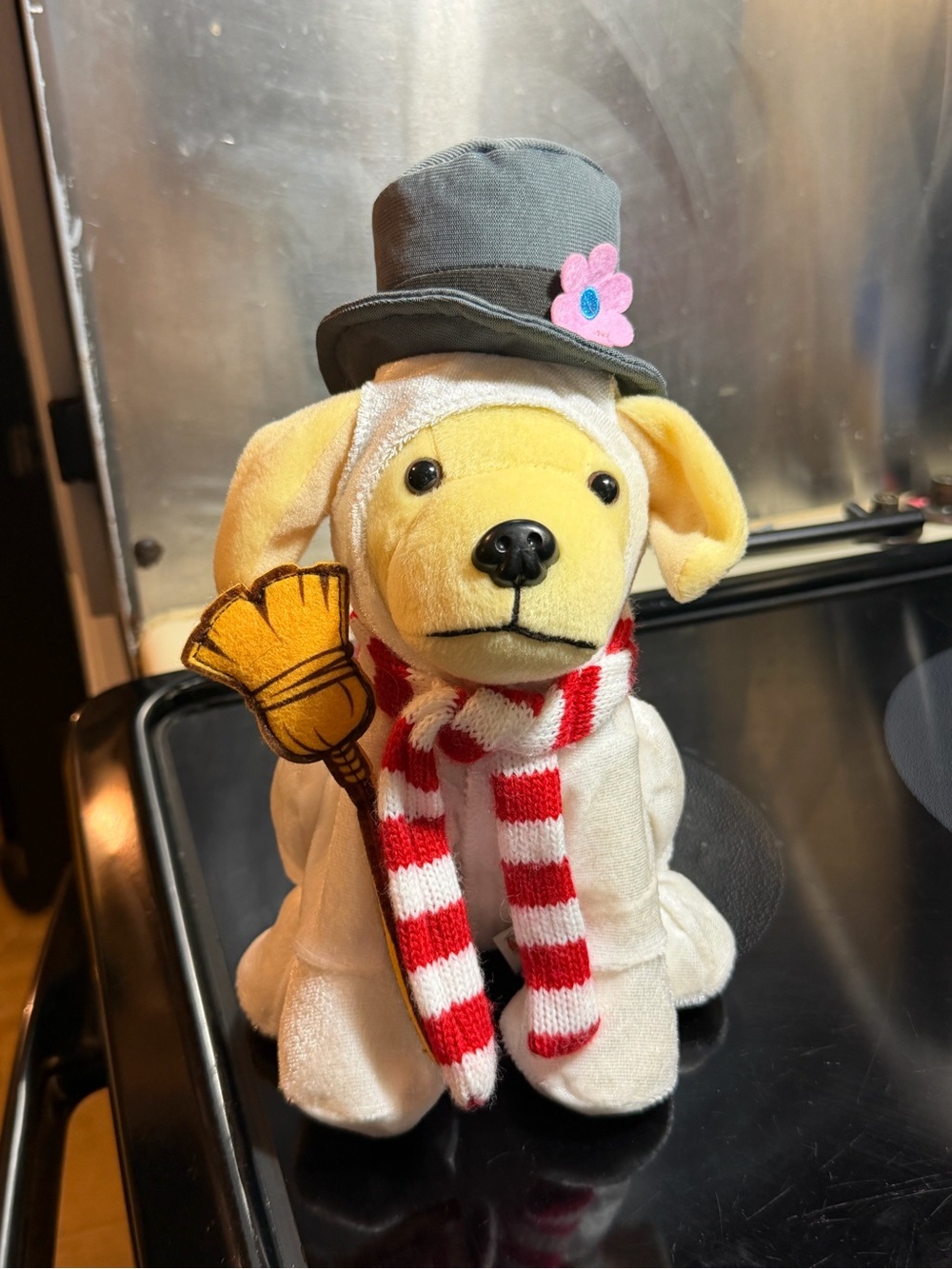 2018 Collectors Raising Canes Frosty The Snowman Dog